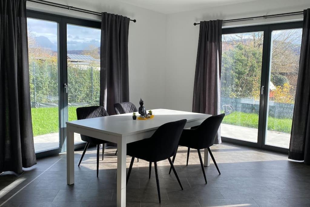 Modern Holiday Home Near Rheinfall And Black Forest Weisweil  Ngoại thất bức ảnh
